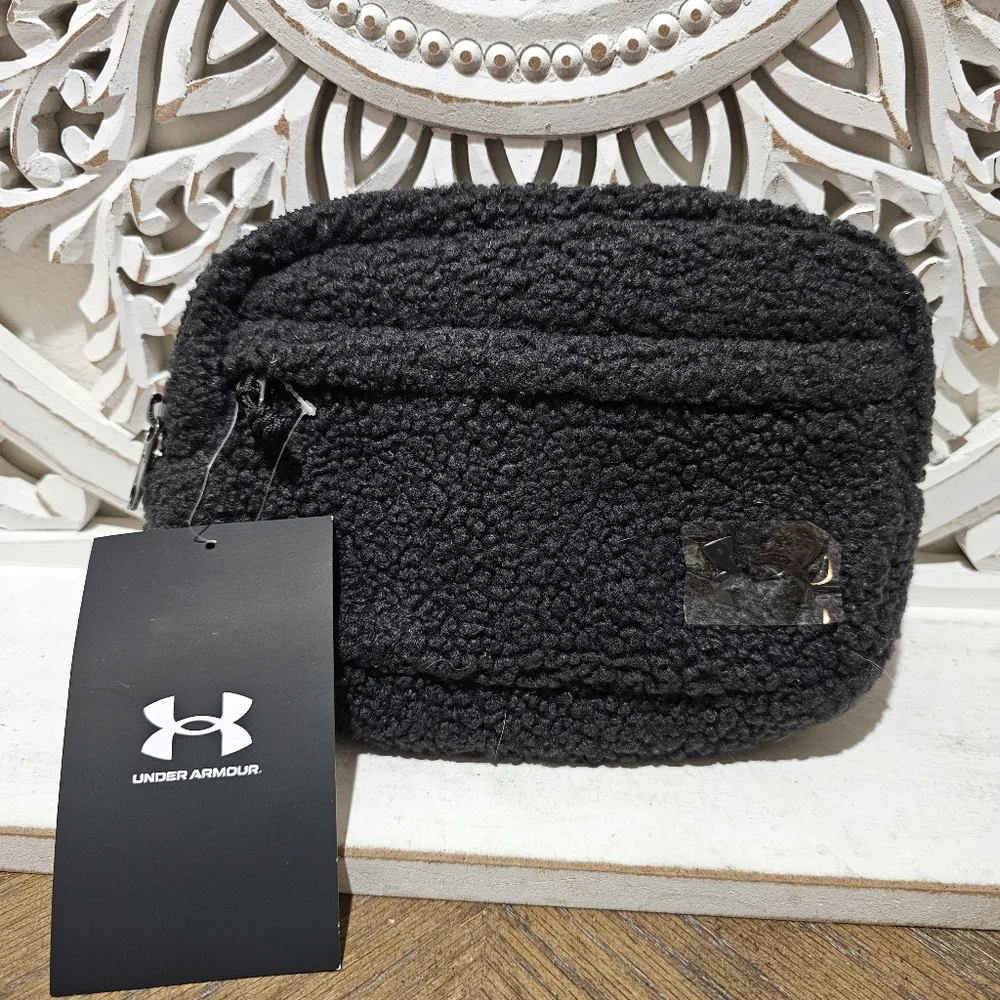 NEW Under Armour Sherpa Black Adjustabme Waist Bag/Crossbody OSFM - Picture 5 of 14
